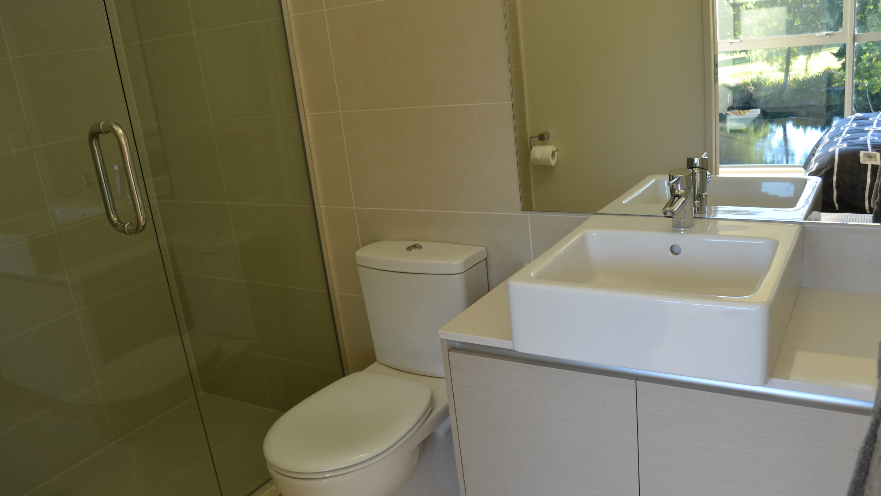 Riverside Apartment, 3 bedroom Taupo holiday apartment