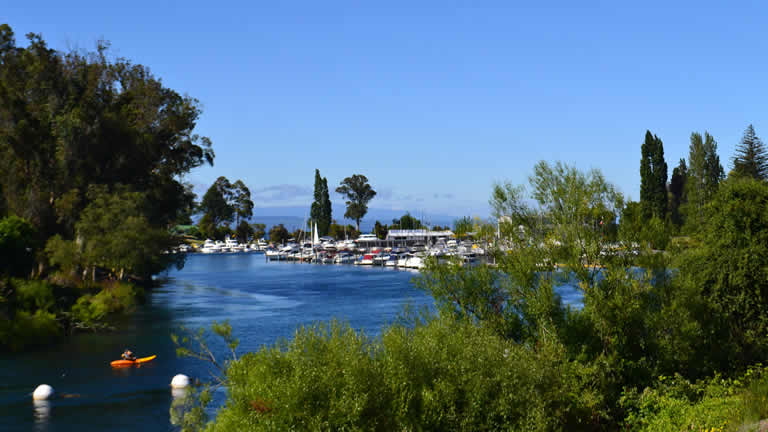 Free kayaks at Riverside Apartment Taupo