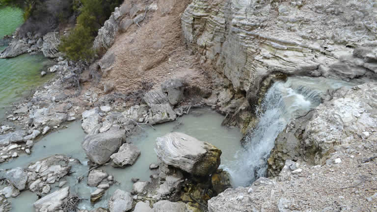 Wai-O-Tapu thermal wonderland near Riverside Apartment, Taupo, NZ