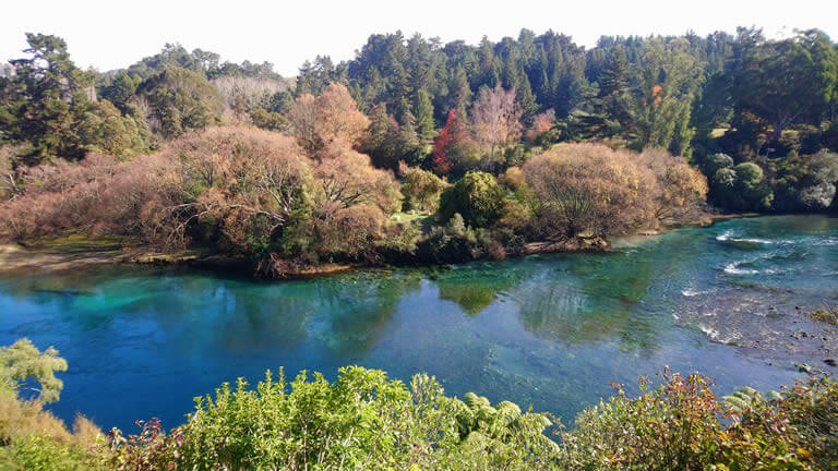 Huka Falls, accommodation in Taupo NZ